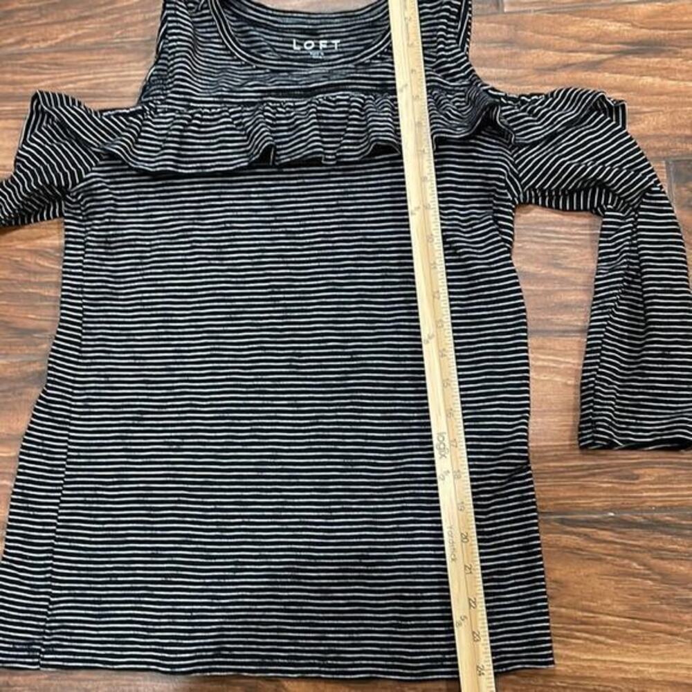 Loft Cold Shoulder Ruffle Tee - Picture 5 of 5